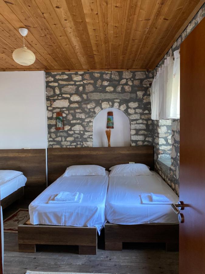 Aria Baci Guest House Berat Luaran gambar