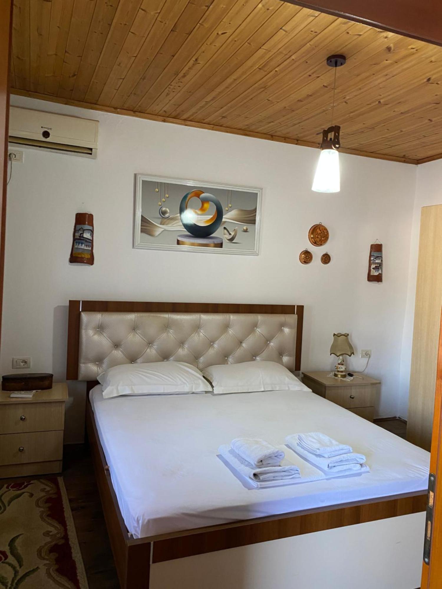 Aria Baci Guest House Berat Luaran gambar
